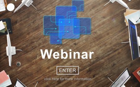 วิธีสร้าง AI ChatGPT Prompts ออกแบบกราฟิกสื่อสังคมสำหรับโปรโมต Webinar: ผู้เชี่ยวชาญในอุตสาหกรรม