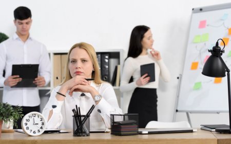 การสร้าง AI ChatGPT Prompts แนะนำวิธีการบริหารเวลาและกำหนดขอบเขตเพื่อความสมดุลระหว่างการทำงานและชีวิตส่วนตัวสำหรับมืออาชีพในธุรกิจ