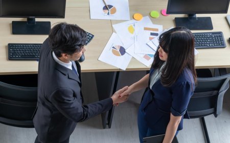 เขียนคำสั่ง AI ChatGPT Prompts ประกาศความร่วมมือบน Facebook: เพิ่มความน่าสนใจให้กับผลิตภัณฑ์หรือบริการของคุณ