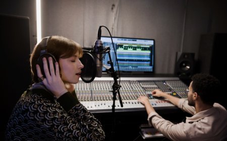 ตัวอย่าง AI ChatGPT Prompts วิธีสร้างรายได้จากพอดแคสต์เกี่ยวกับการผลิตเพลง